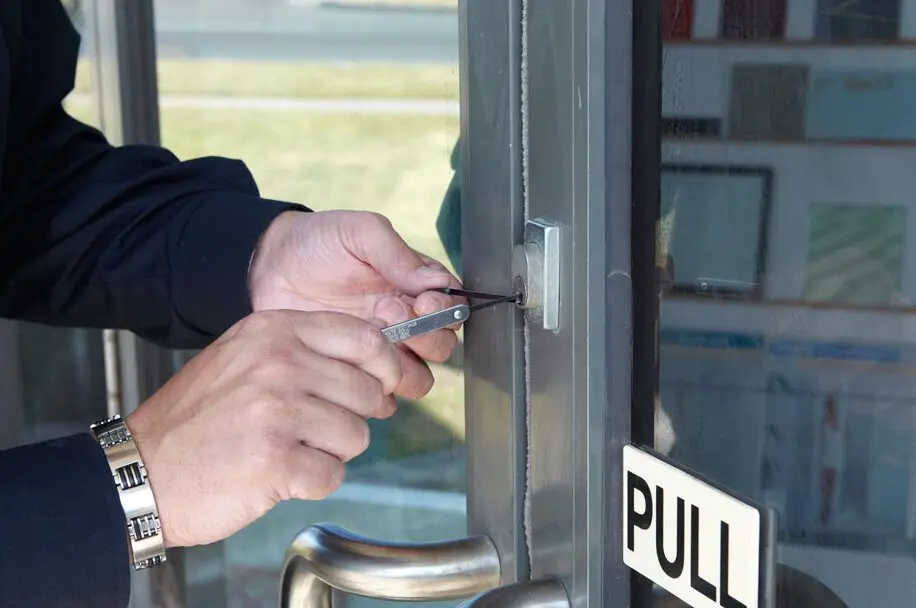 commercial locksmith