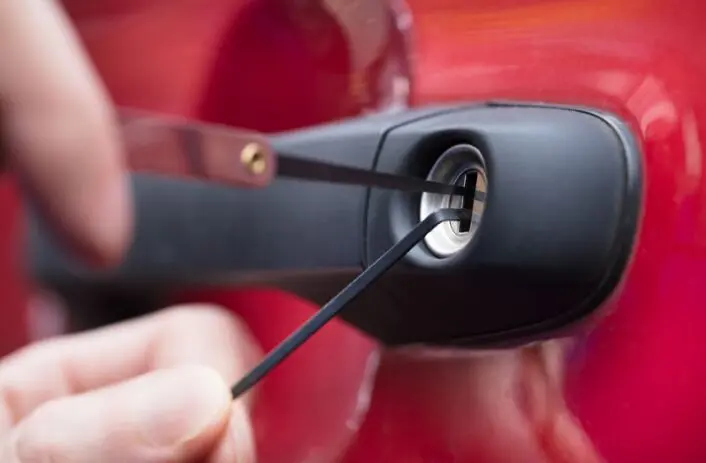 Locked Out? Here’s How Car Lock Services Save the Day